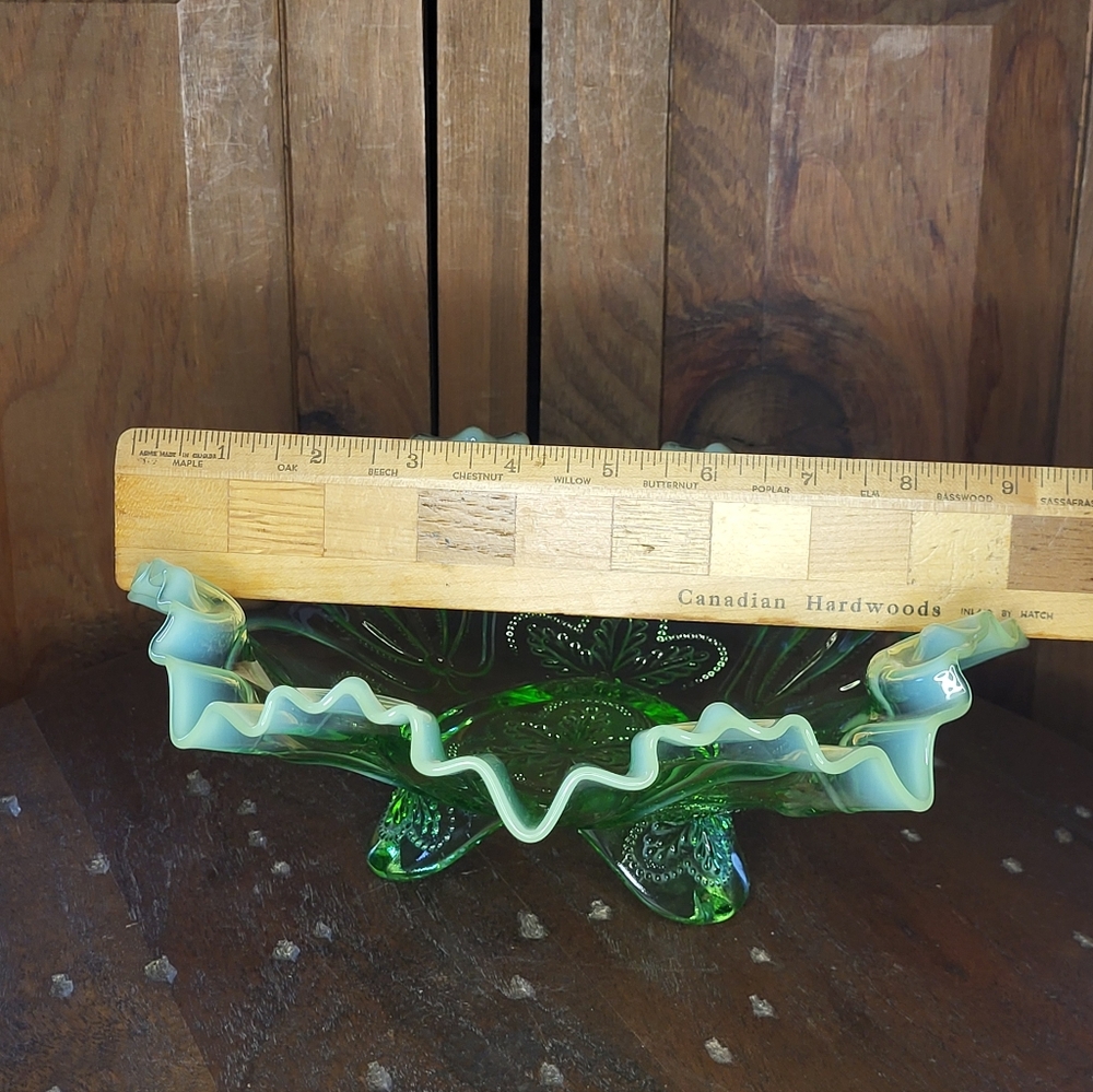 Antuque Green Glass Bowl - Picture 11 of 13
